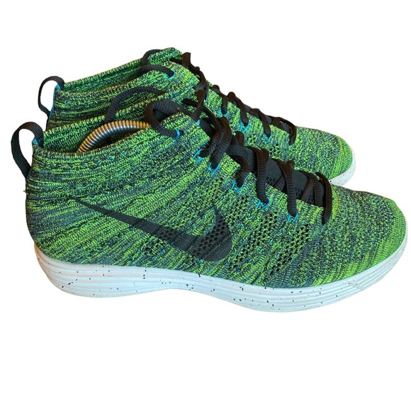 nike flyknit chukka mens